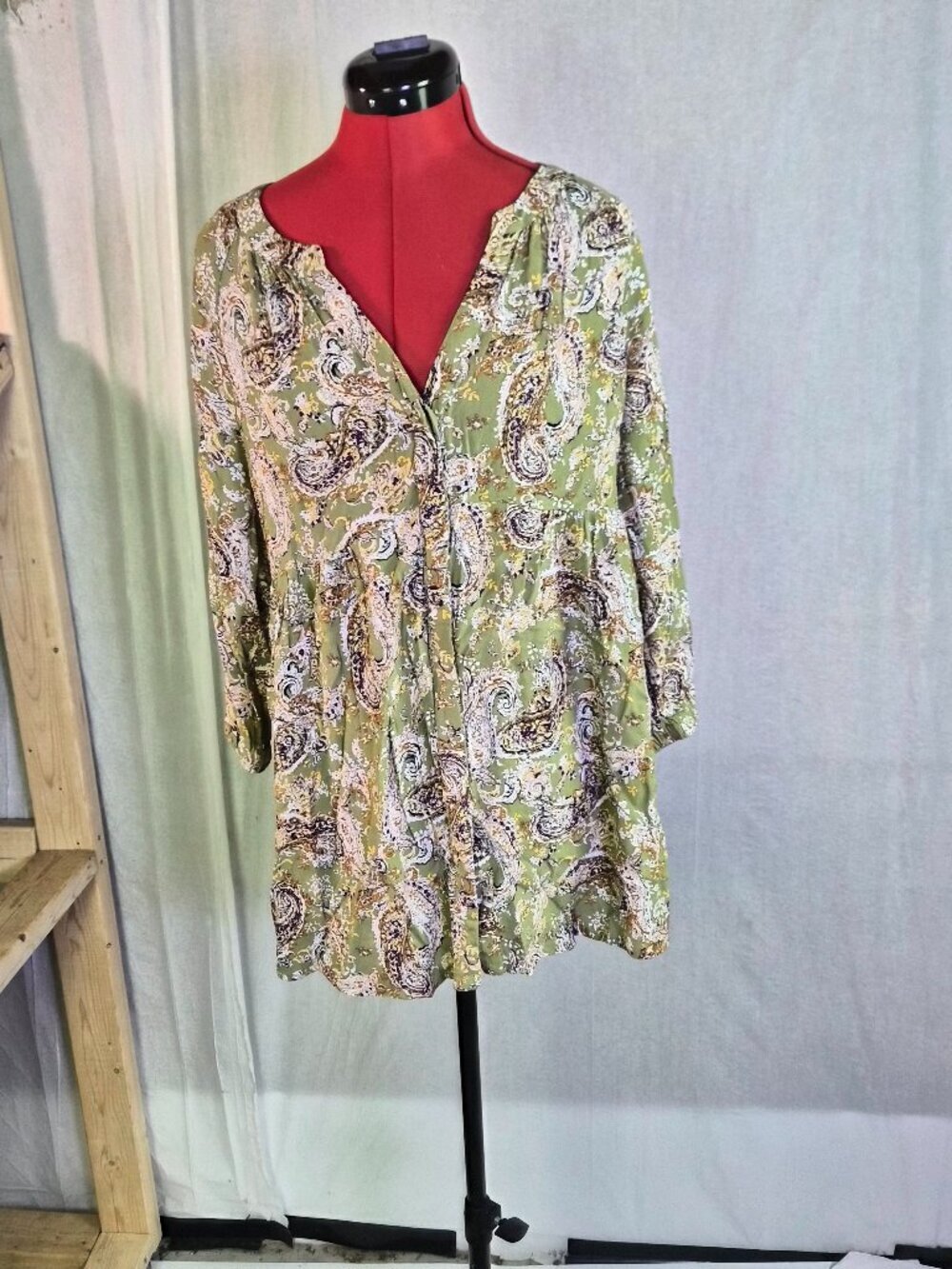 Melloday Womens Size L Green Paisley Smocked Empire Waist Boho Tunic Top F957